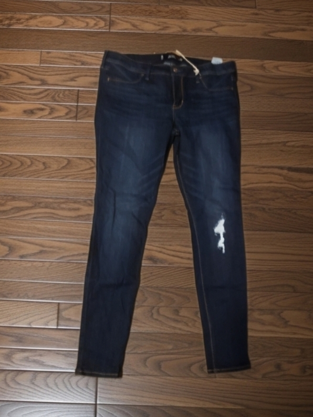 NWT Hollister - Women's Dark Blue JeanS